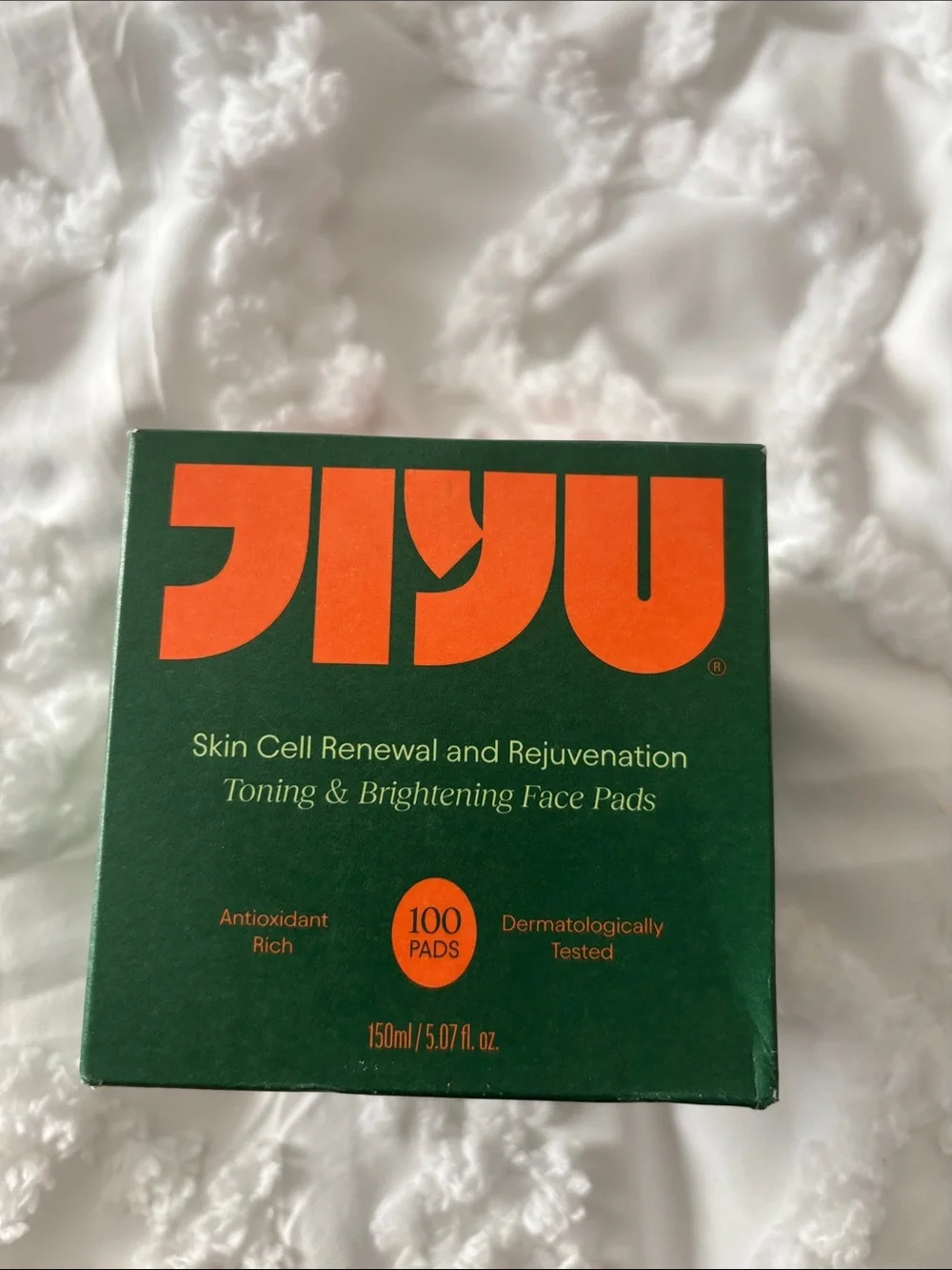 Jiyu Skin Cell Renewal Toning & Brightening Face Pads – Green